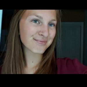 Meet your Posher, Aimee